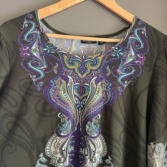 Effortless Style by Citiknits Women’s Top Green Long Sleeve Bell V-Neck Large - Picture 3 of 11